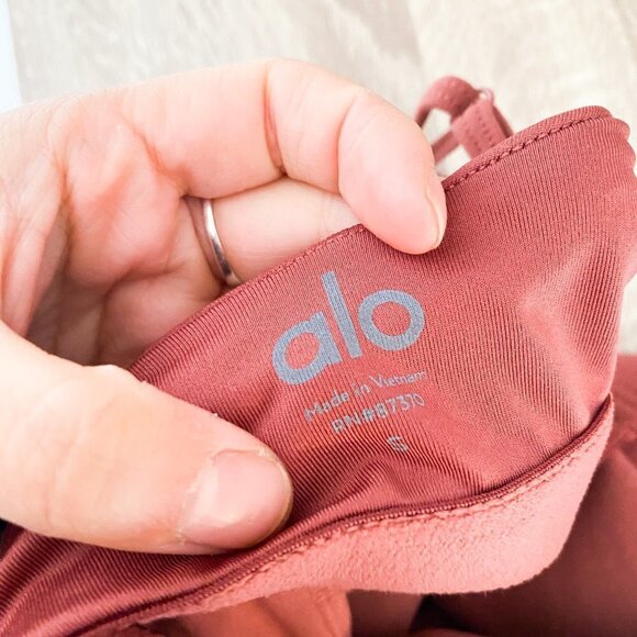 🦋 ALO YOGA Yoga Workout Tank Top Pink Small Everyday Casual Mauve V Neck Boho - Picture 3 of 7